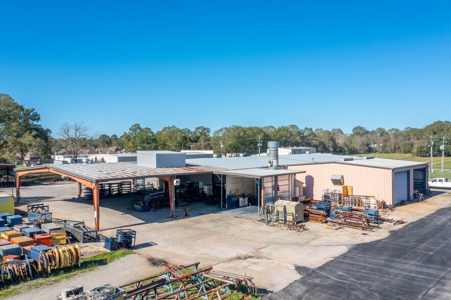 More Photos Of 200-251 Rousseau Rd rd, Youngsville Warehouse For Sale