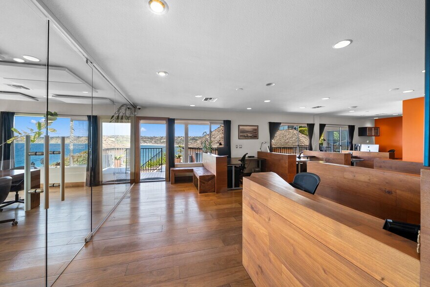 More Photos Of 1218-1224 Prospect St, La Jolla Office For Lease