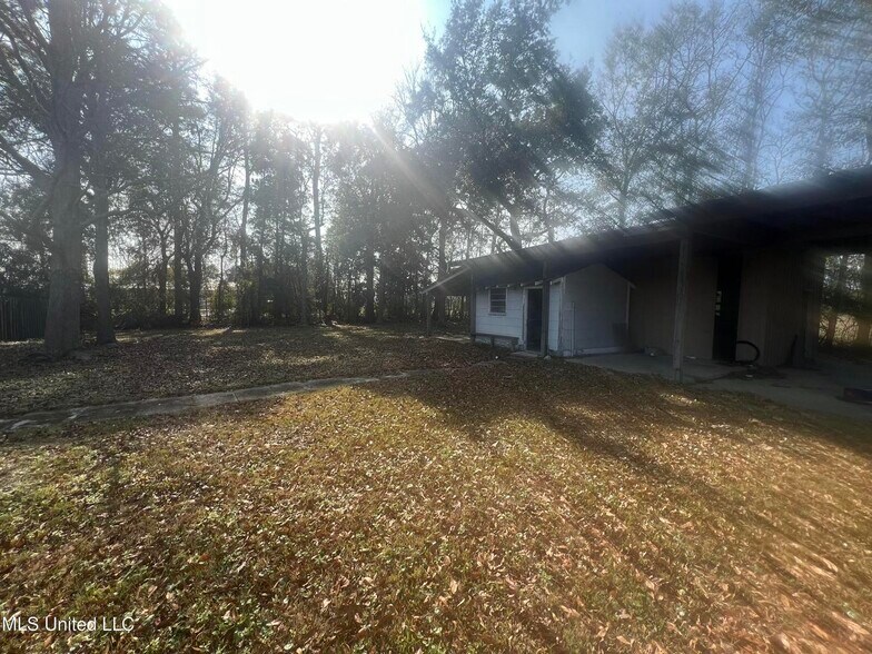 More Photos Of 10267 Boney Ave, D'Iberville Office For Sale