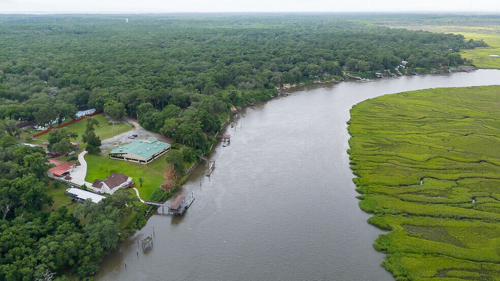 More Photos Of 1224 Buccaneer Club Rd NE, Townsend General Retail For Sale