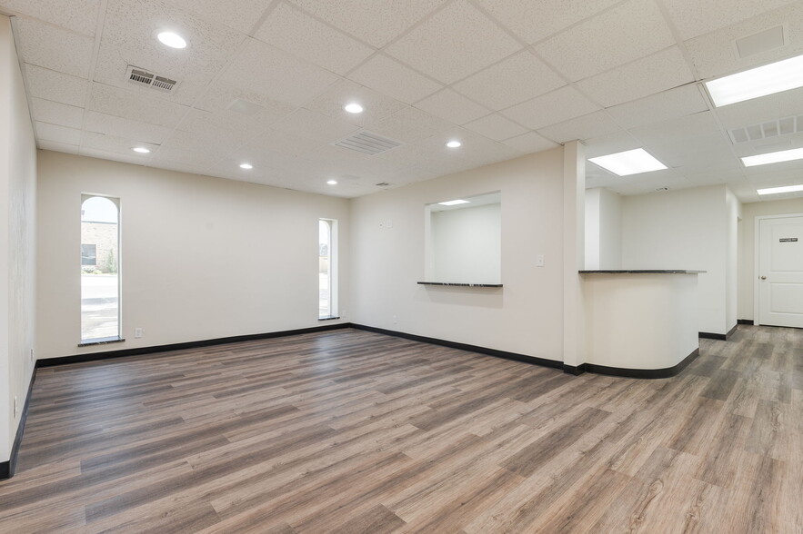 More Photos Of 2812-2816 W Hefner Rd, Oklahoma City Office For Lease