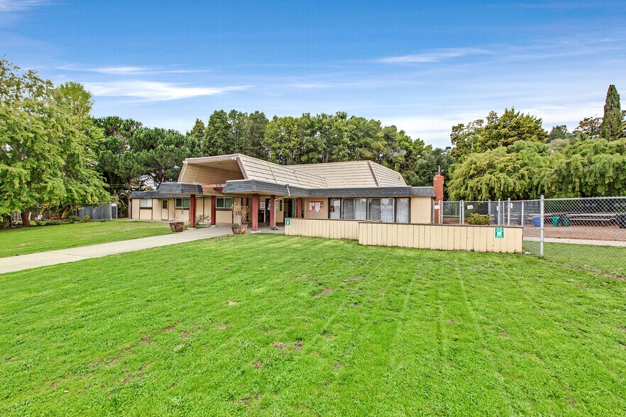 More Photos Of 16248 Carolyn St, San Leandro Religious Facility For Sale