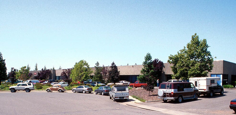 More Photos Of 10151 Croydon Way, Sacramento Unknown For Lease