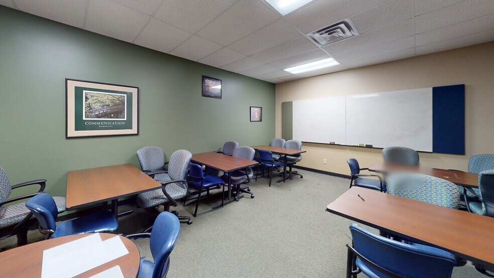 More Photos Of 950 Starvue Dr NW, Cleveland Office For Sale