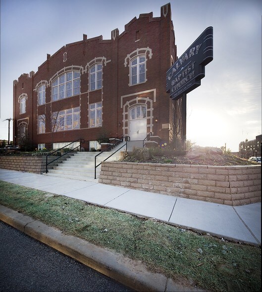 More Photos Of 300 N Walnut Ave, Oklahoma City Office For Sale