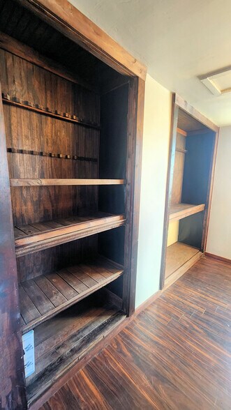 More Photos Of 2107 E Mead Ave, Yakima Manufacturing For Sale