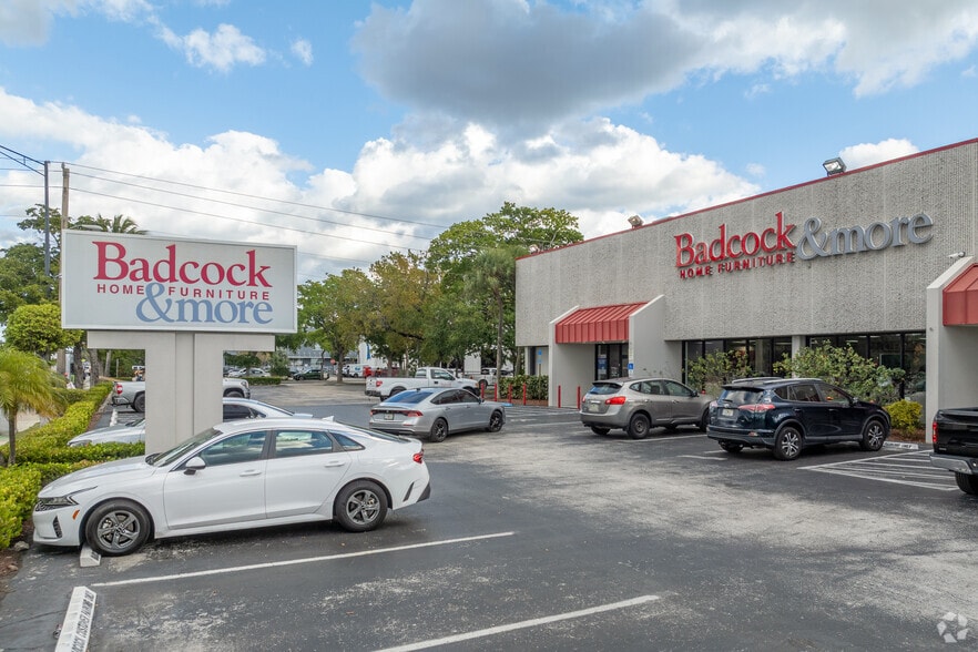 More Photos Of 770 W Sunrise Blvd, Fort Lauderdale Freestanding For Sale