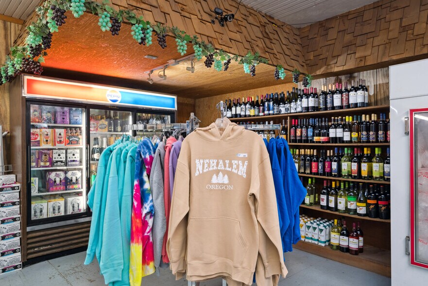 More Photos Of 35800 7th (Hwy101) St, Nehalem Storefront Retail Residential For Sale