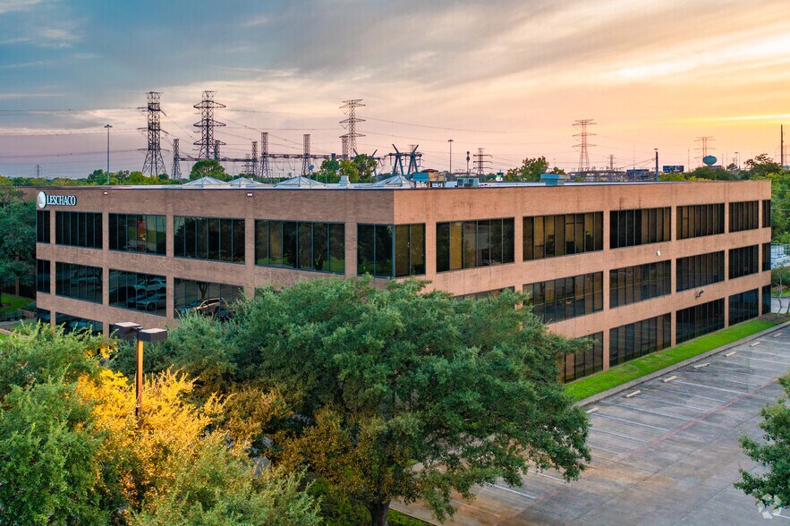 Primary Photo Of 15355 Vantage Pky W, Houston Office For Lease