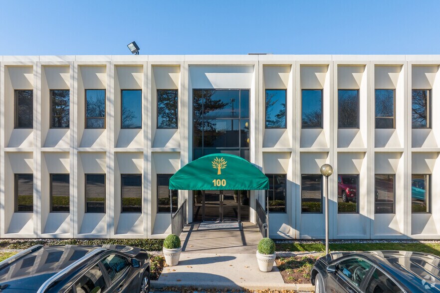 More Photos Of 2570 Boulevard of the Generals, Norristown Unknown For Lease