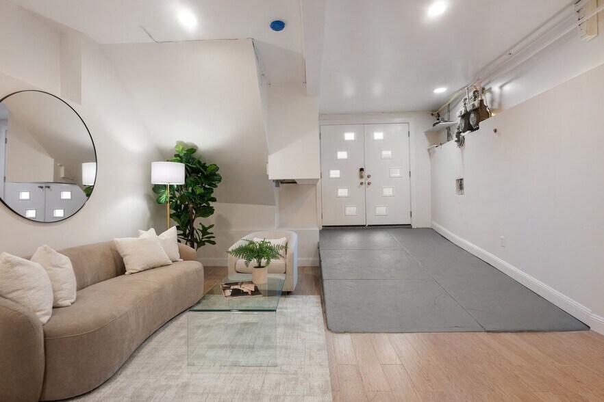 More Photos Of 4-4A Card Alley, San Francisco Apartments For Sale