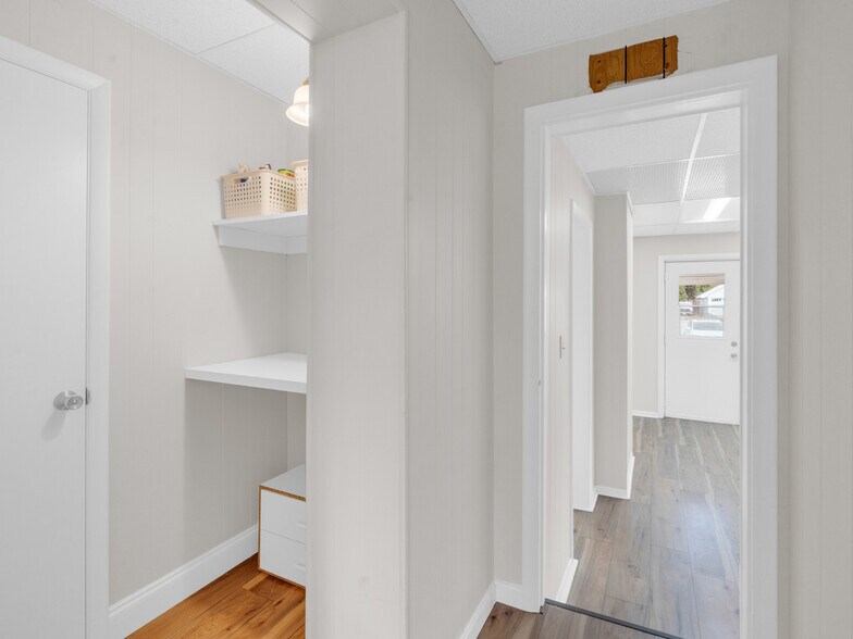 More Photos Of 239 E Main St, Westminster Office For Sale