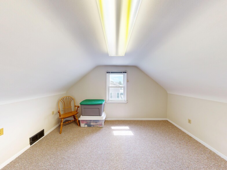 More Photos Of 1213 W 38th St, Erie Office Residential For Sale