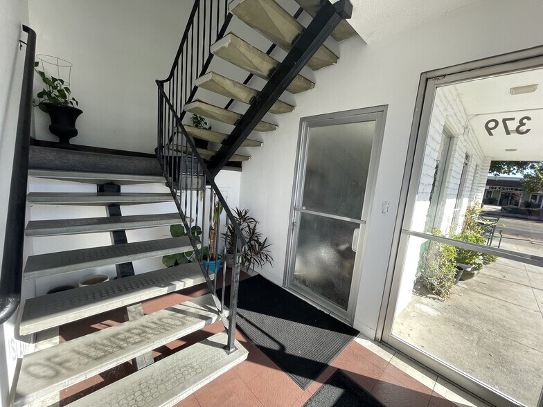 More Photos Of 379 S Livermore Ave, Livermore Office For Lease