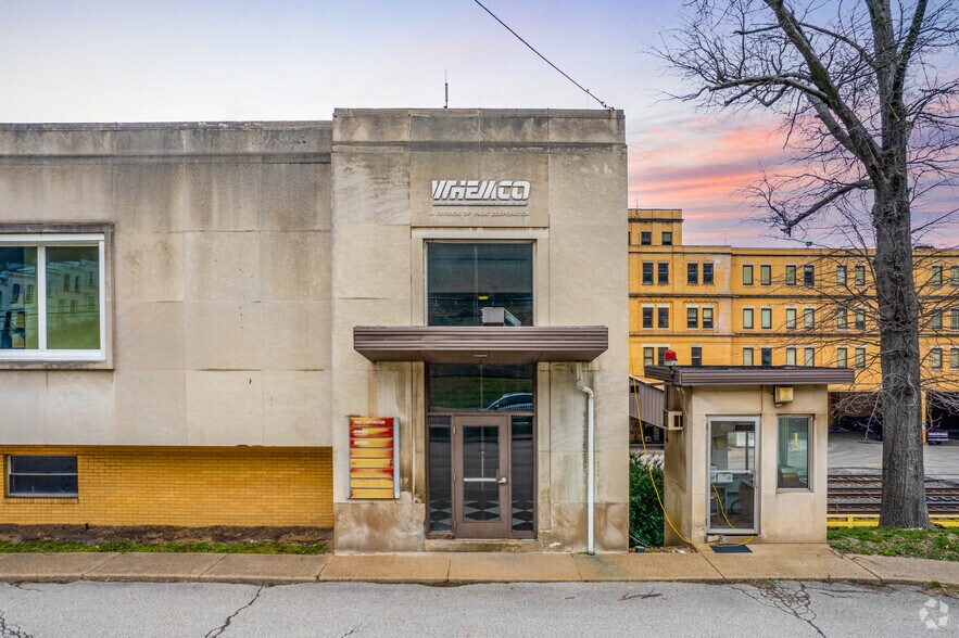 More Photos Of 601 W 7th Ave, Homestead Manufacturing For Sale