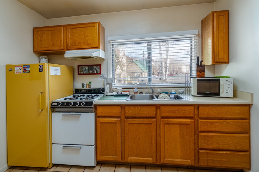 More Photos Of 21625 Highway 160, Durango Hotel For Sale