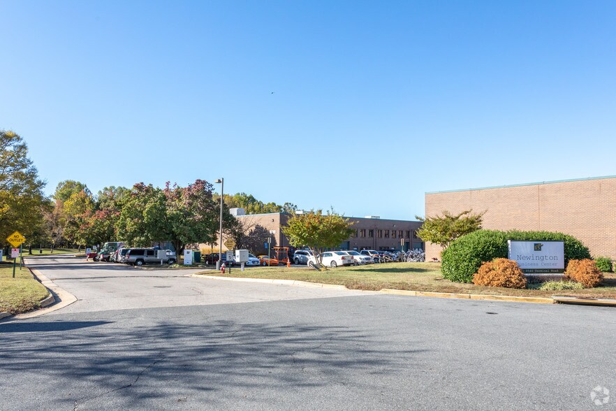 More Photos Of 8536 Terminal Rd, Lorton Warehouse For Lease