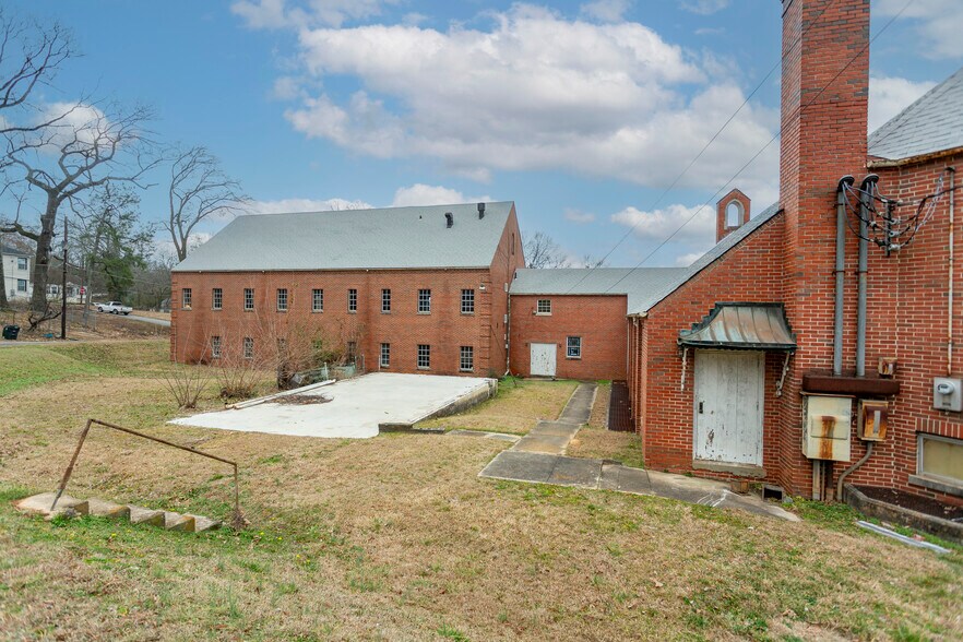More Photos Of 2001 Avenue Z, Birmingham Religious Facility For Sale