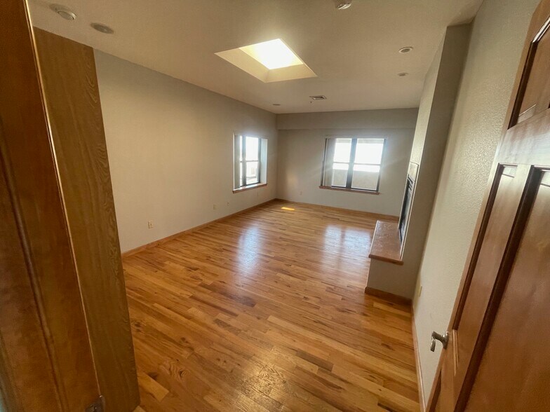 More Photos Of 2970 S Tejon St, Englewood Warehouse For Sale