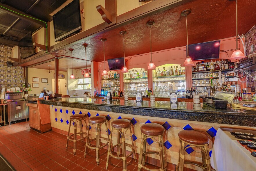 More Photos Of 340 W Grand Ave, Escondido Restaurant For Sale