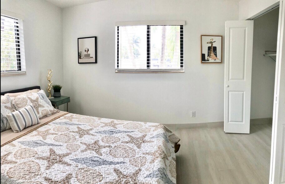 More Photos Of 2638 Lake Dr, Riviera Beach Apartments For Sale