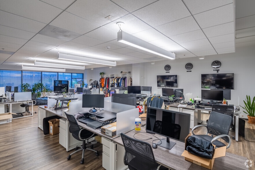 More Photos Of 3000 S Robertson Blvd, Los Angeles Loft Creative Space For Sale