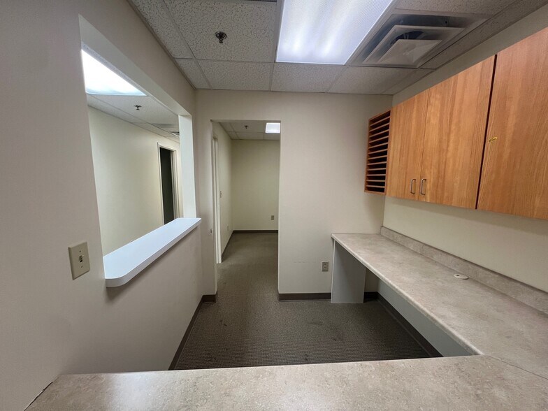 More Photos Of 4260 Glendale Milford Rd, Blue Ash Medical For Lease