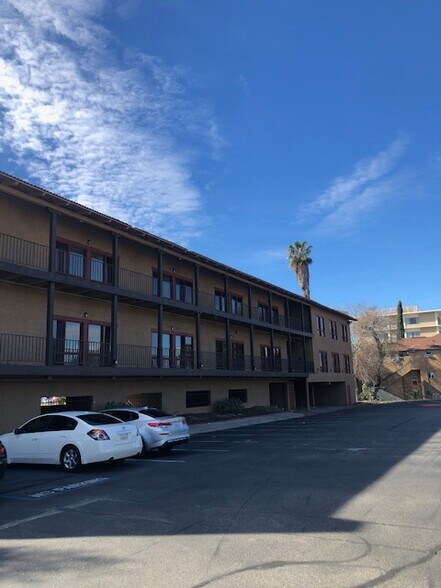 More Photos Of 504 N Mountain View Ave, San Bernardino Medical For Lease