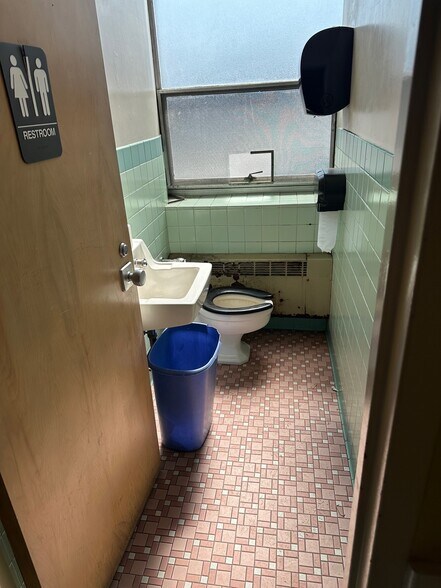 More Photos Of 29 Church St, Leominster Police Fire Station For Sale