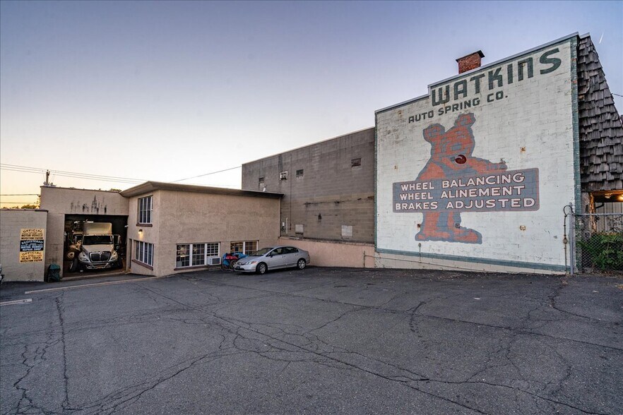 More Photos Of 368 Central Ave, Albany Auto Repair For Sale
