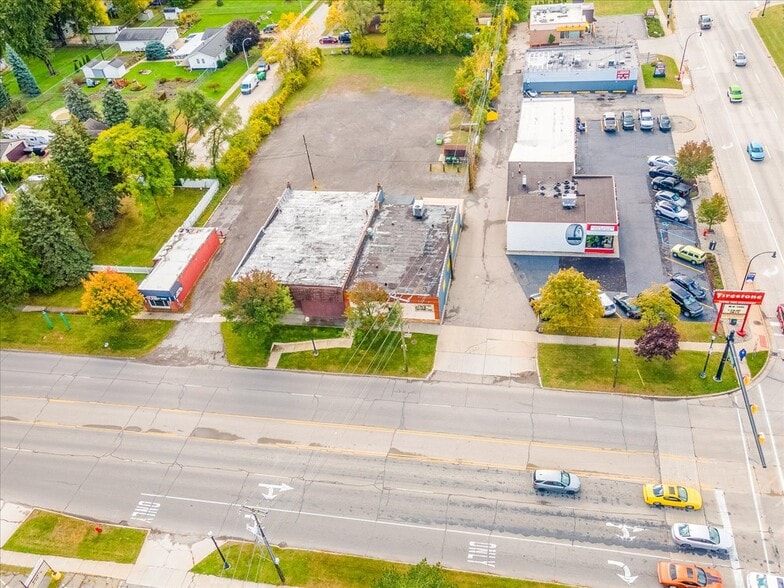 More Photos Of 23925 Goddard Rd, Taylor Bar For Sale