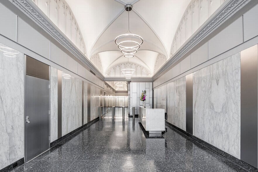 More Photos Of 245 Fifth Ave, New York Office For Lease
