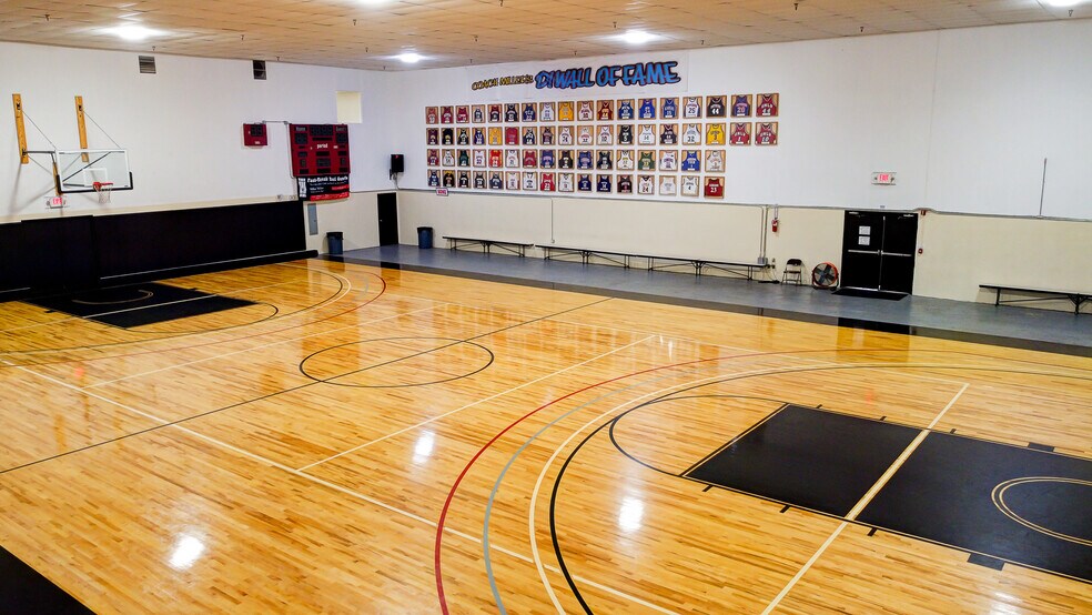 More Photos Of 950 S Central Ave, Compton Schools For Sale