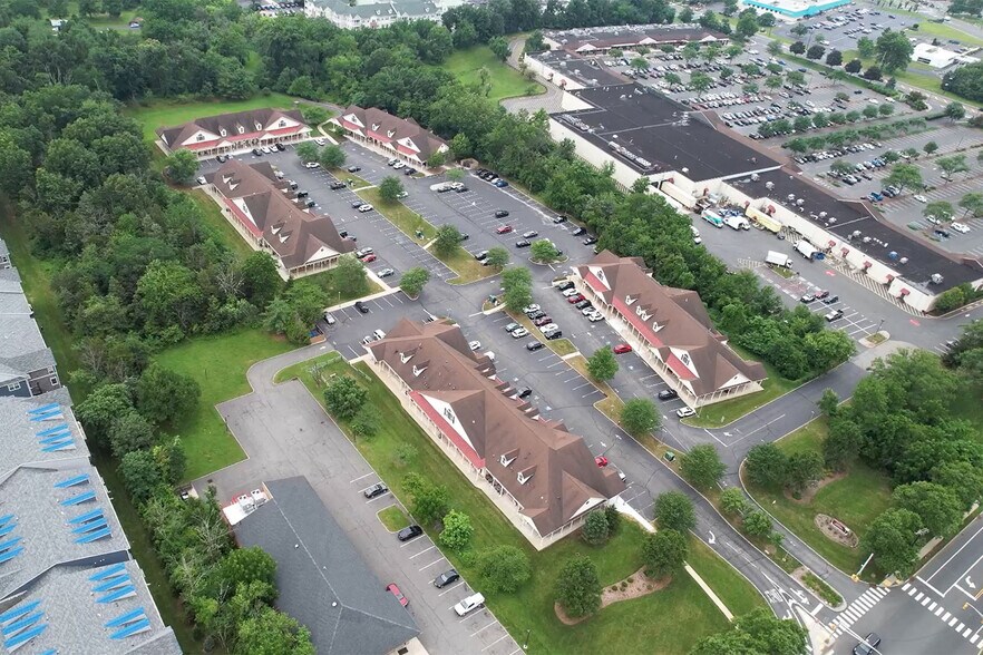 More Photos Of 390 Amwell Rd, Hillsborough Medical For Lease