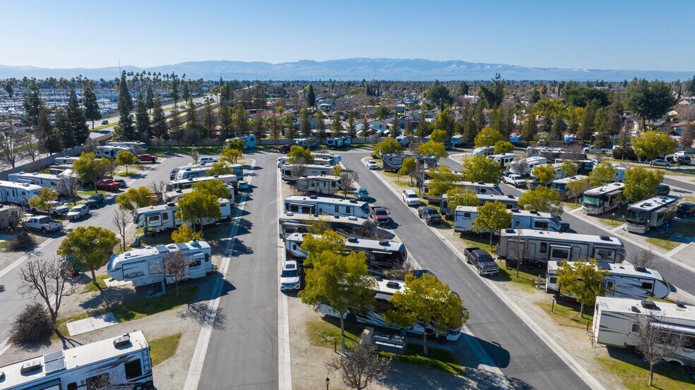 More Photos Of 5025 Wible Rd, Bakersfield Specialty For Sale