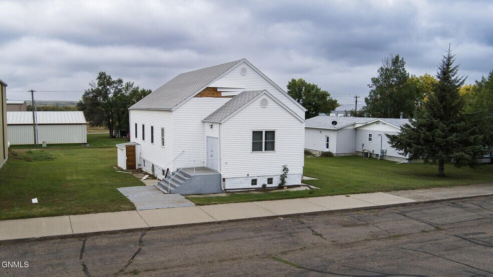 Primary Photo Of 21 Main St E, Golden Valley Religious Facility For Sale