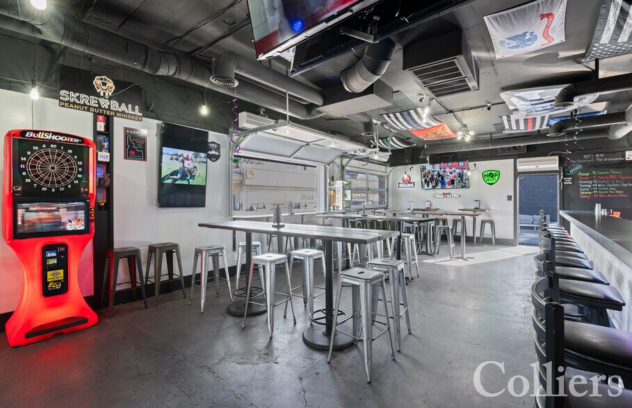 More Photos Of 10937 W State St, Star Bar For Sale