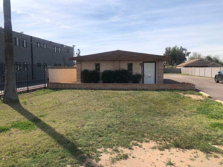 Primary Photo Of 4132 N 12th St, Phoenix Office For Lease