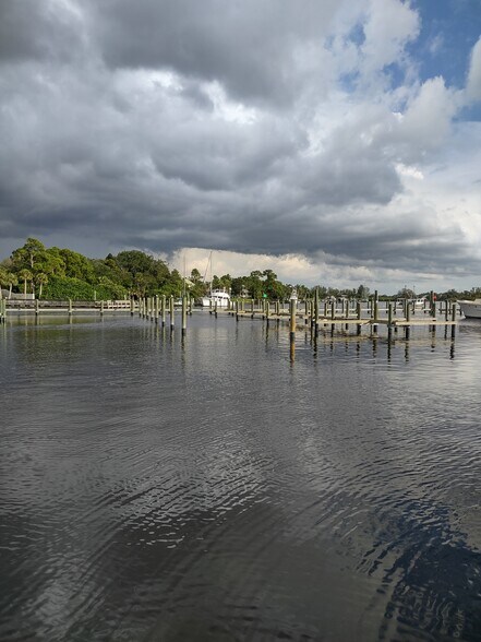 More Photos Of 507 Anclote Rd, Tarpon Springs Land For Sale