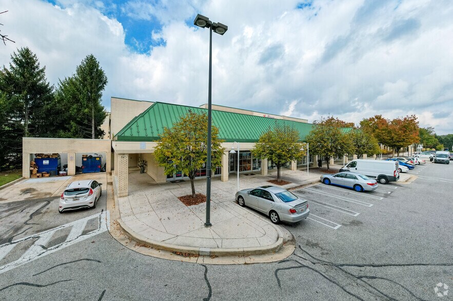 More Photos Of 6470-6480 Freetown Rd, Columbia Unknown For Lease