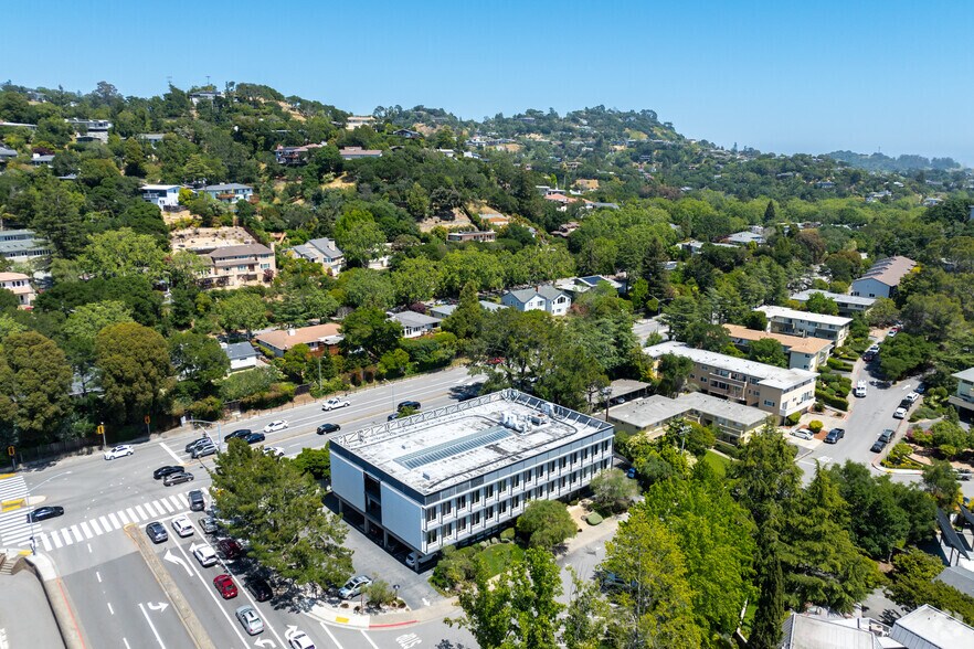 More Photos Of 599 Sir Francis Drake Blvd, Greenbrae Medical For Lease