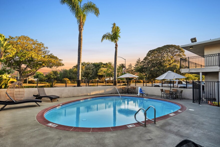 More Photos Of 839 E Main St, Santa Maria Hotel For Sale