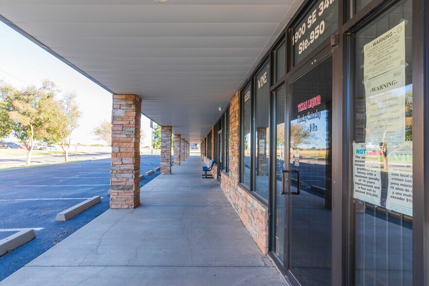 More Photos Of 34th & Ross, Amarillo Unknown For Lease