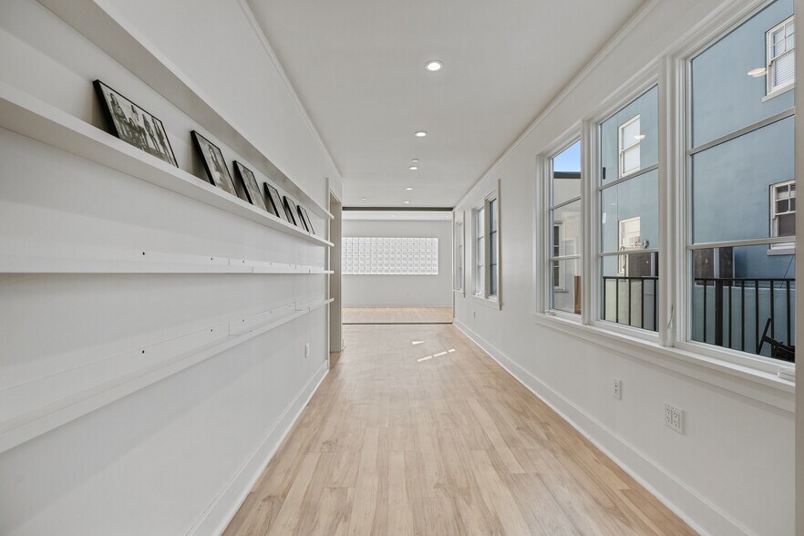 More Photos Of 320 Judah St, San Francisco Loft Creative Space For Lease