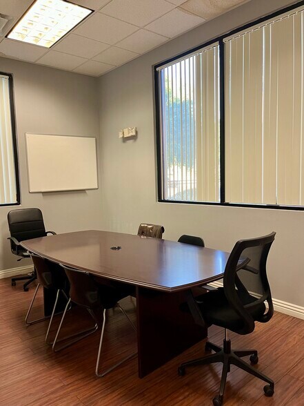 More Photos Of 6280 Spring Mountain Rd, Las Vegas Office For Sale