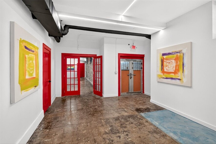 More Photos Of 1034 S Kingshighway Blvd, Saint Louis Office For Sale