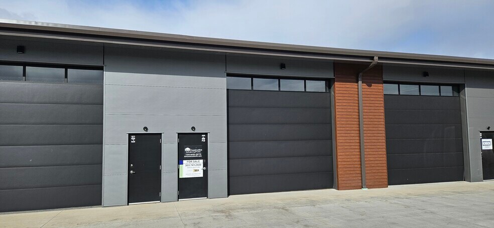 More Photos Of 7542 S Potomac St, Centennial Flex For Sale