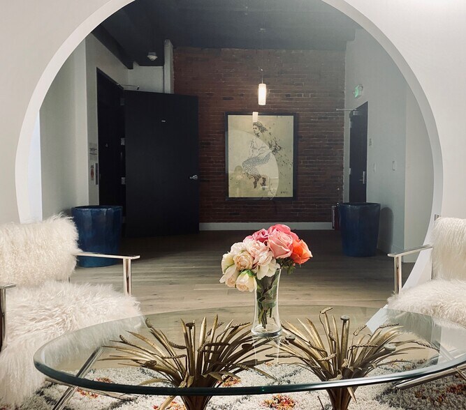 More Photos Of 731 S Broadway, Los Angeles Loft Creative Space For Sale