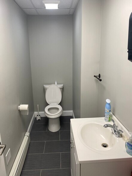 More Photos Of 2795 Whitney Ave, Hamden Office For Sale