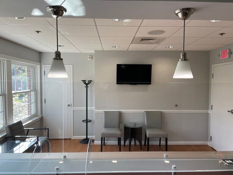 More Photos Of 52 Beach Rd, Fairfield Medical For Sale